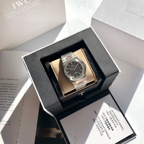 IWC샤프하우젠 엔지니어 시리즈 메탈 워치