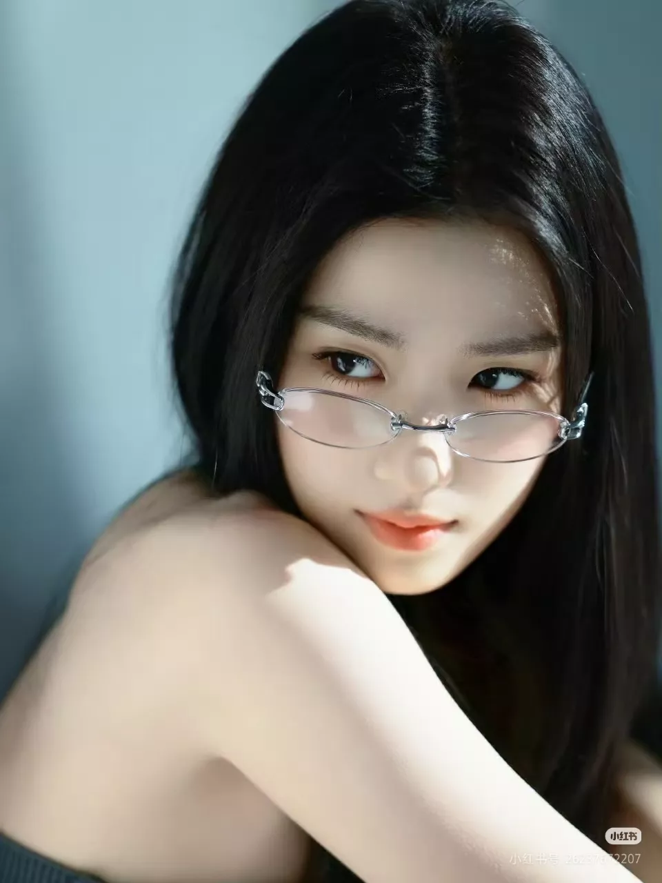 젠틀몬스터 식물 구조 디테일 티타늄 안경 상세 이미지 93
