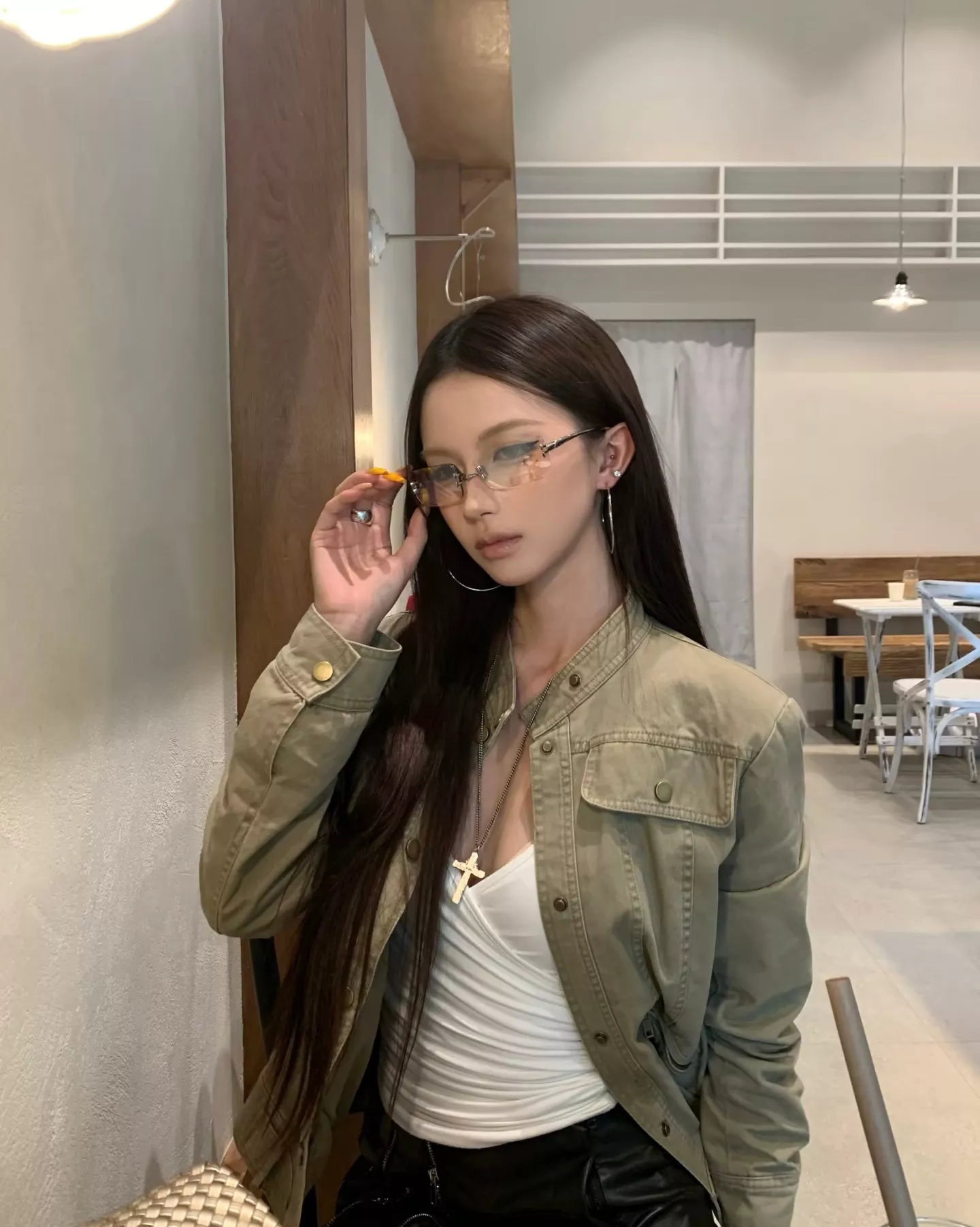 젠틀몬스터 볼드 메탈 무테 안경 상세 이미지 108