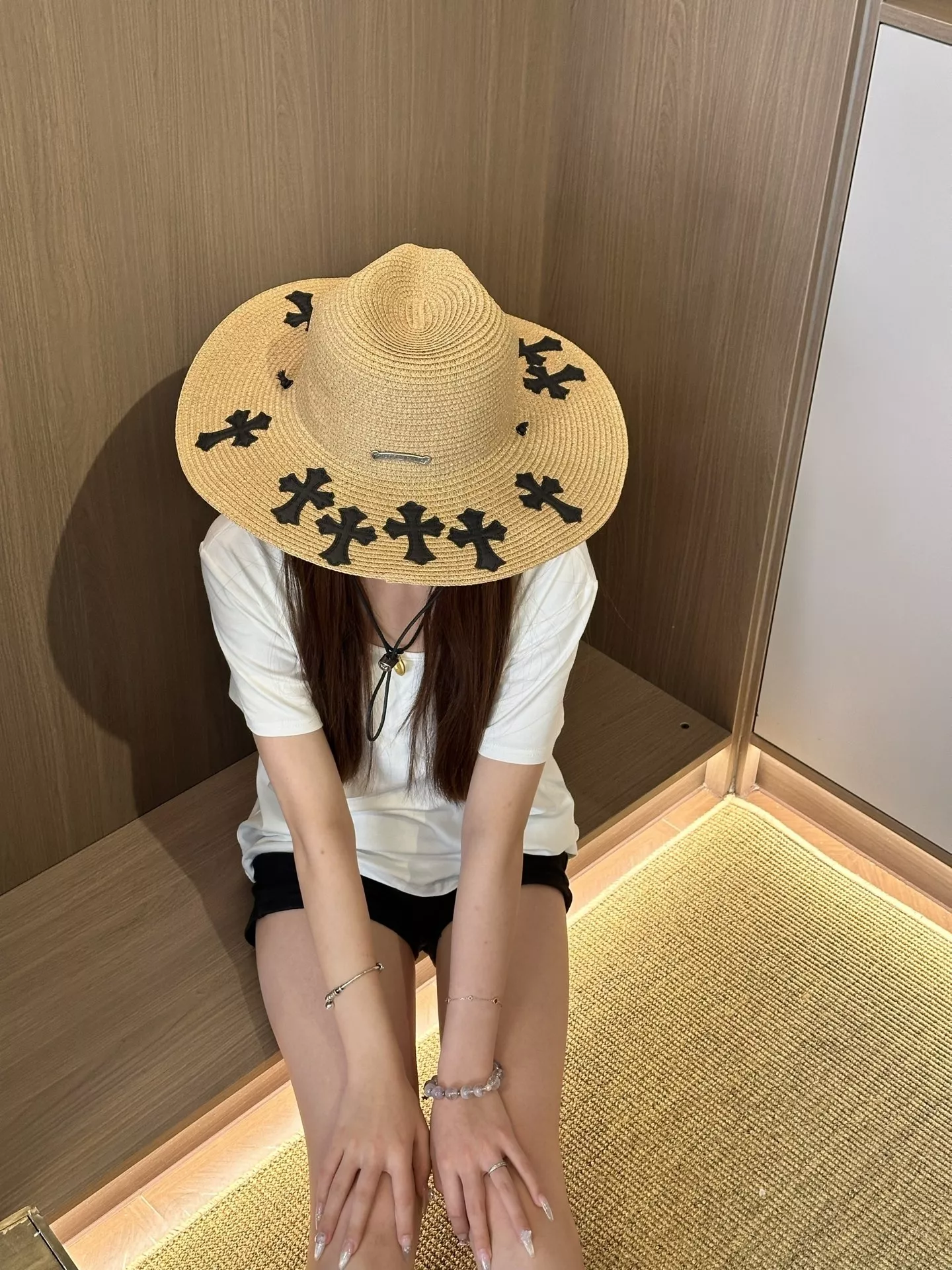 body_f6bac5aa66a92c3f.webp