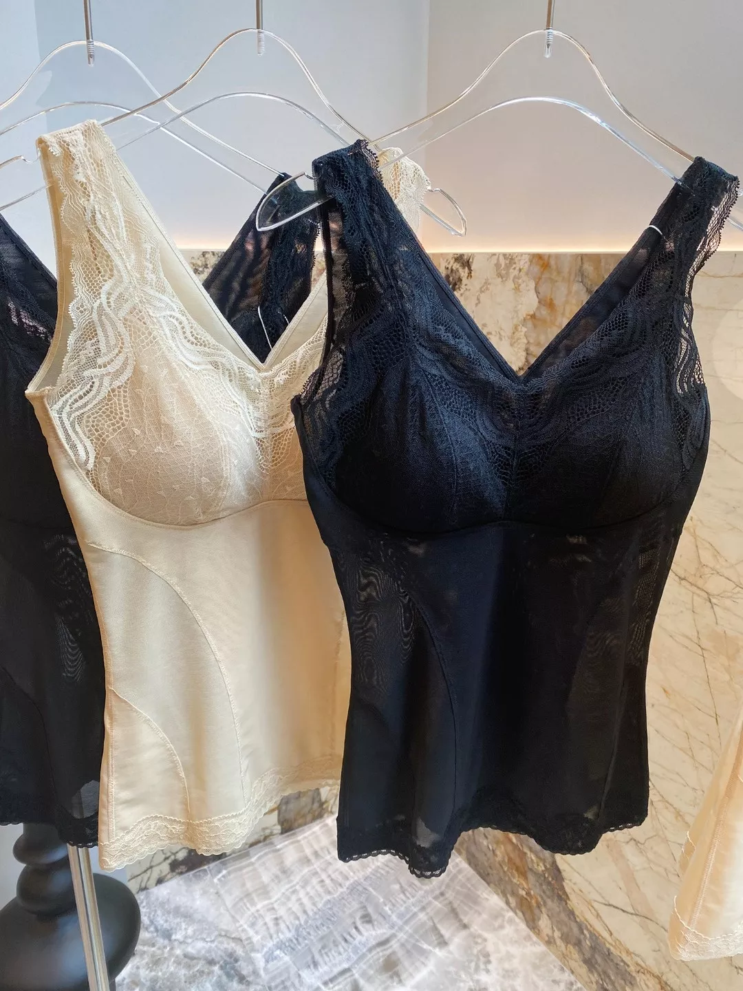 와코루 레이스 브라 일체형 보정 나시 상세 이미지 41