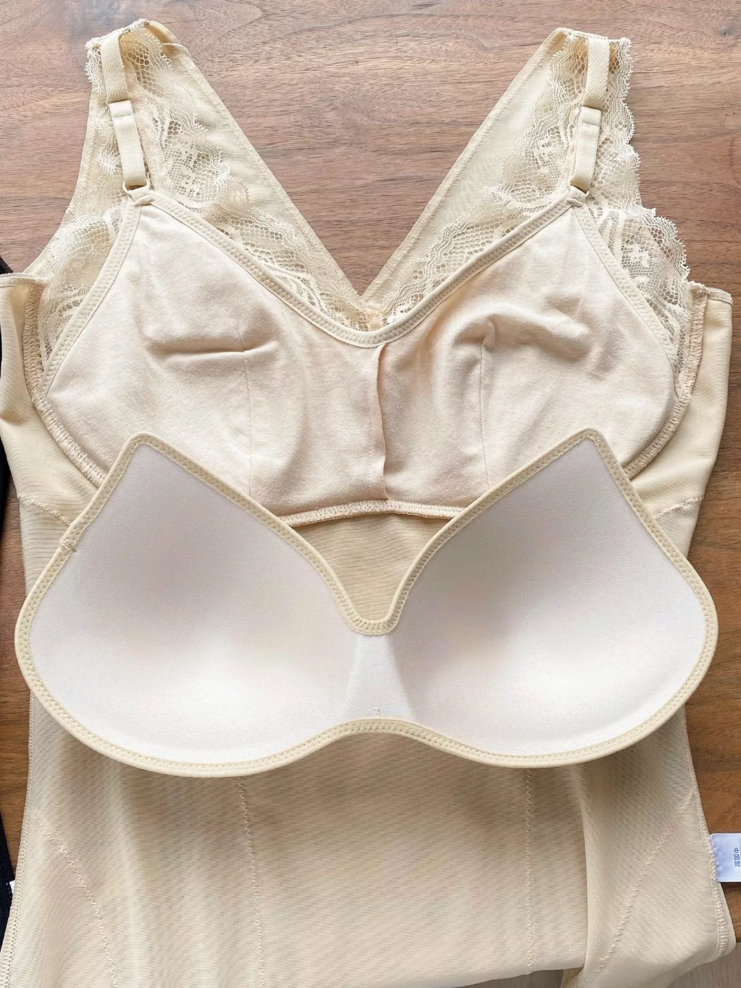 와코루 레이스 브라 일체형 보정 나시 상세 이미지 61