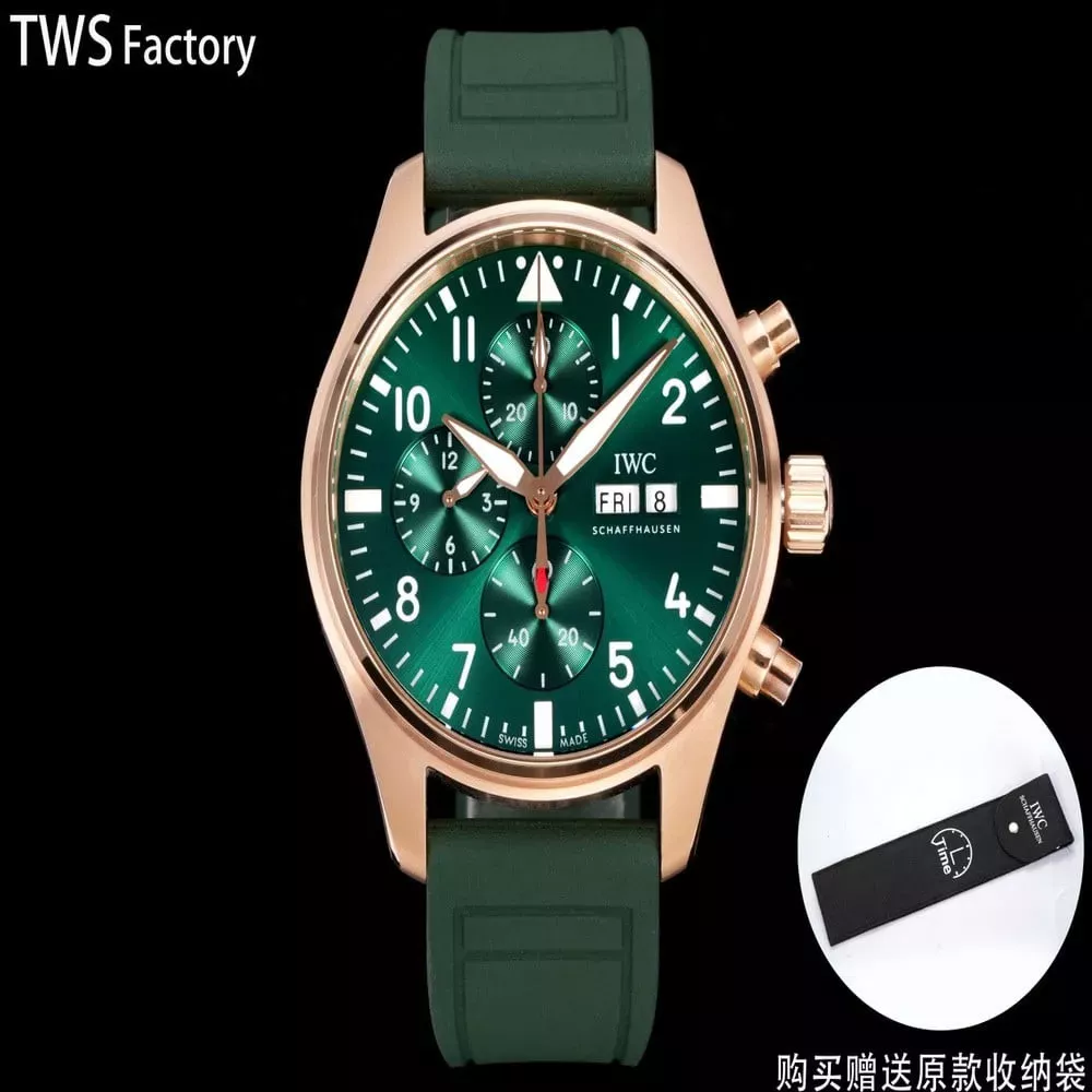 IWC샤프하우젠 파일럿 크로노그래프 그린 다이얼 시계