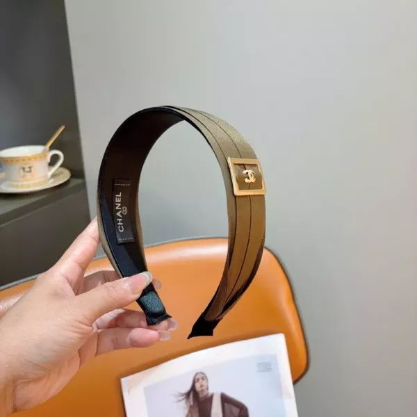 샤넬 더블 씨 로고 헤어밴드