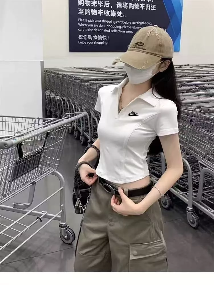 나이키 여성 브이넥 크롭 니트 카라 반팔 상세 이미지 13