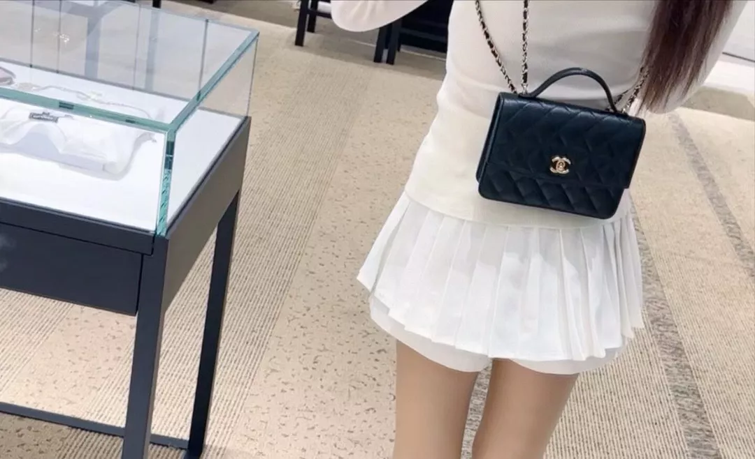 샤넬 퀼팅 체인 미니 탑핸들 백 상세 이미지 17