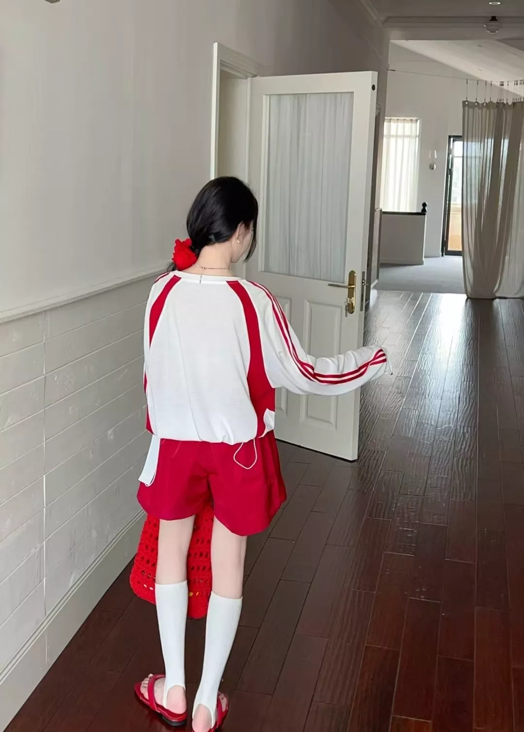 알로 레터 자수 배색 긴소매 반바지 세트 상세 이미지 12