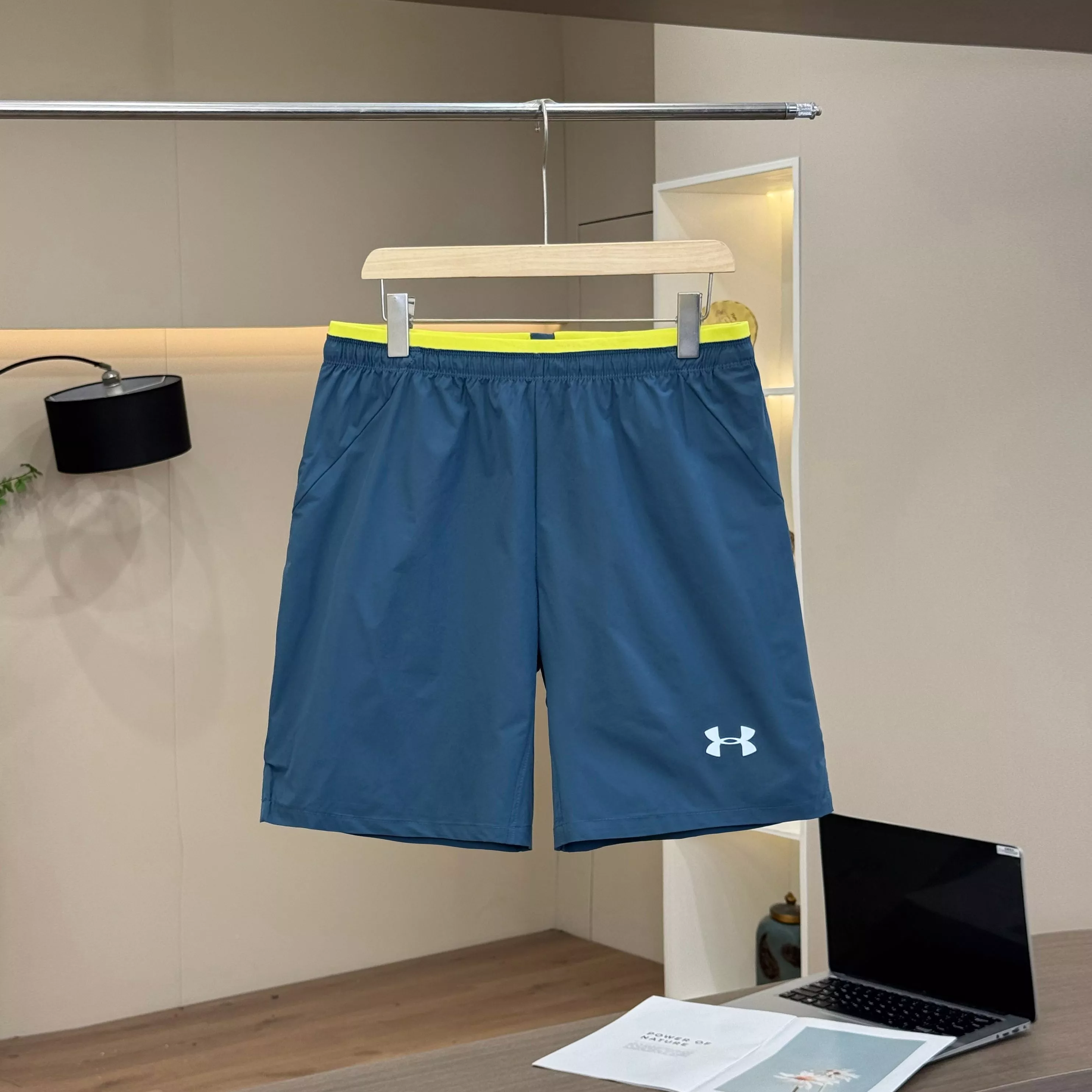 언더아머 아웃도어 기능성 경량 반바지 상세 이미지 8