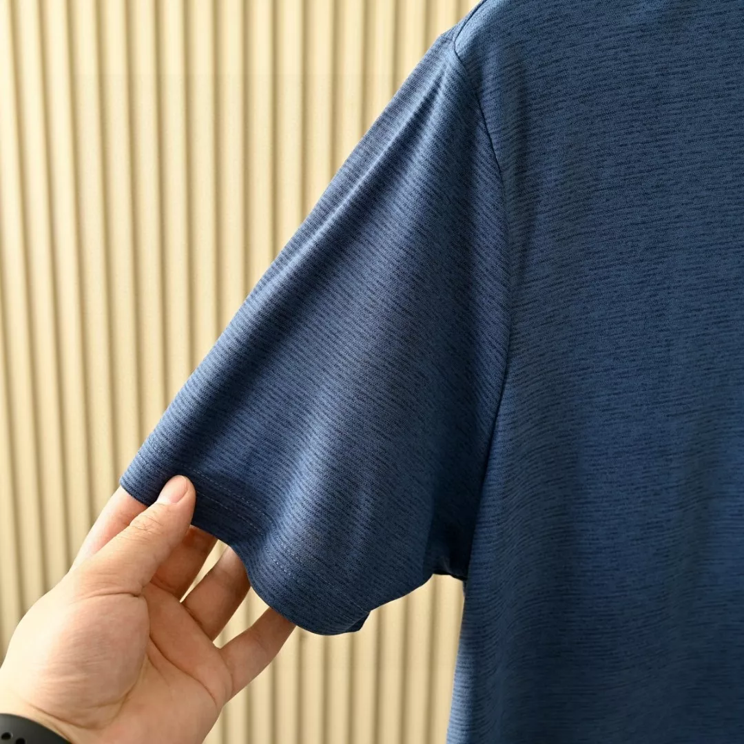 언더아머 기능성 메쉬 반소매 티셔츠 상세 이미지 17