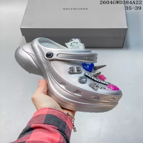 발렌시아가 크루즈 플랫폼 뮬 샌들