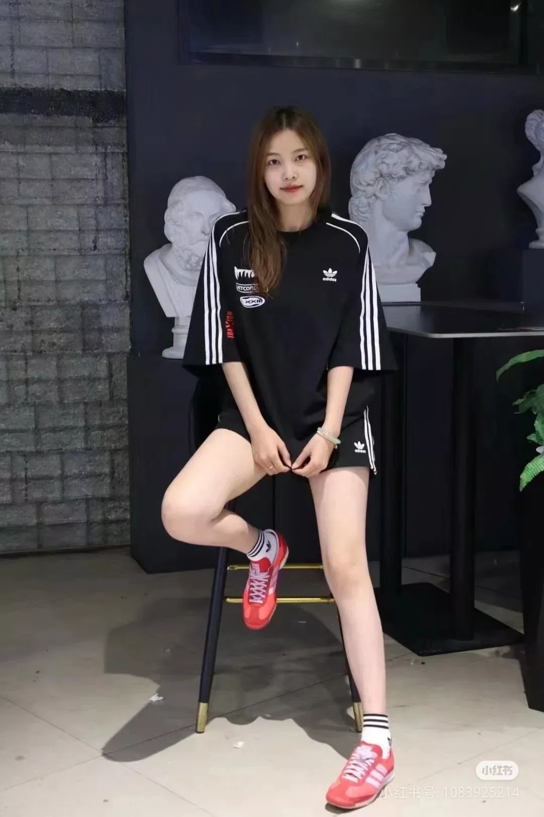 아디다스 삼엽초 커플 바이크 스타일 반팔 상세 이미지 42
