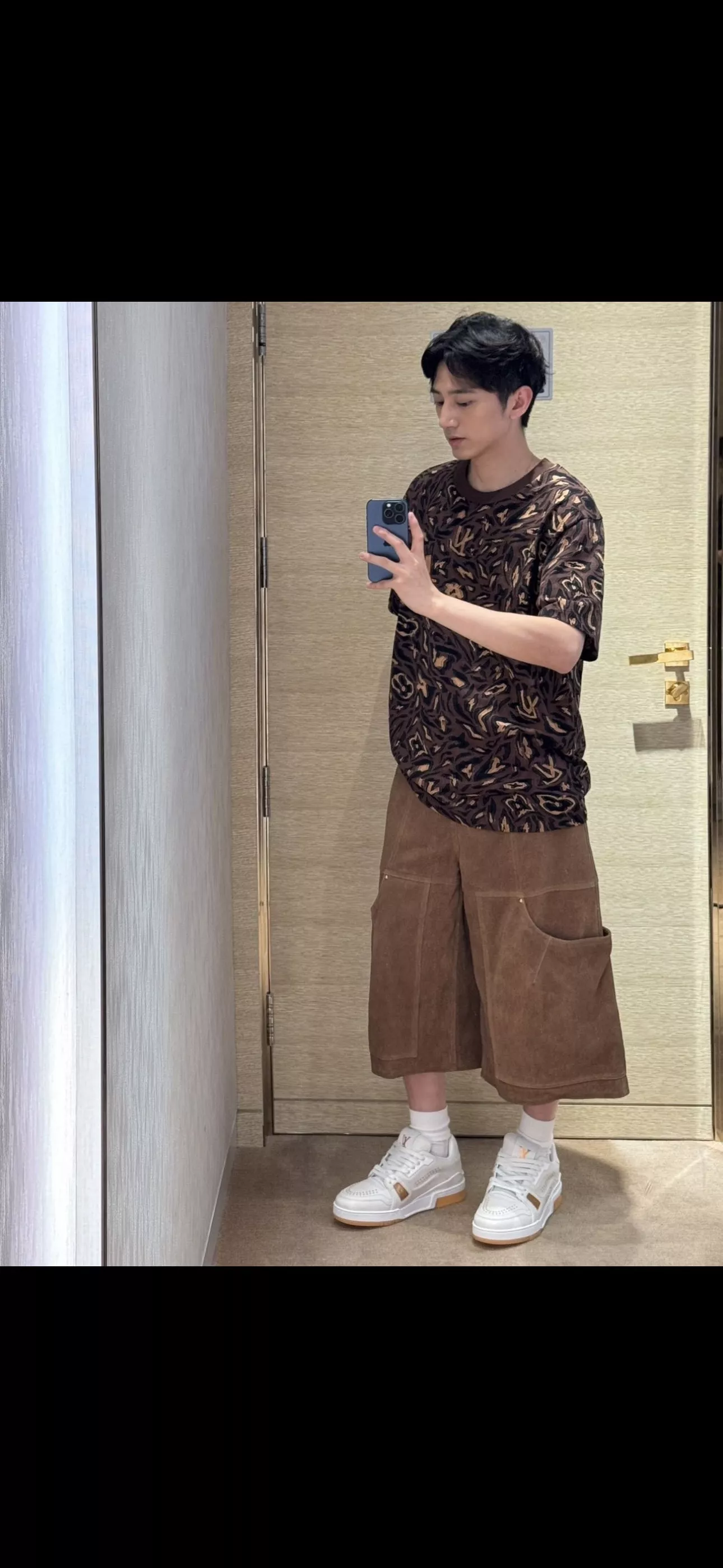 루이비통 카모 모노그램 자카드 니트 반소매 상세 이미지 16