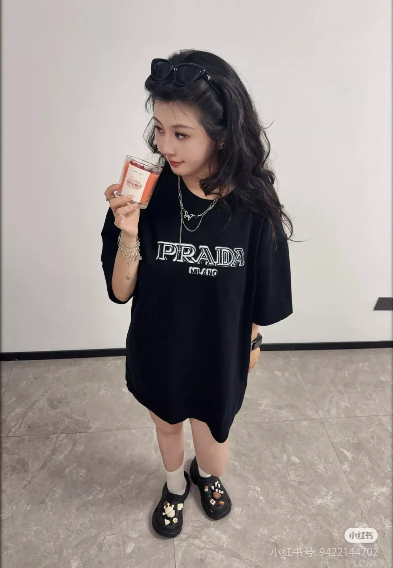 프라다 자수 그래피티 라운드넥 반팔 티셔츠 상세 이미지 24