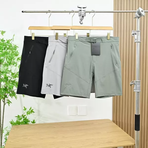 아크테릭스 아웃도어 경량 속건 반바지