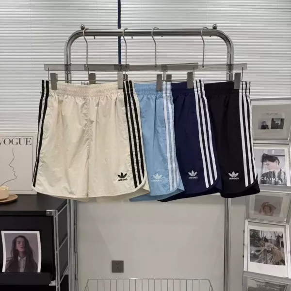 아디다스 삼선 배색 캐주얼 운동 반바지