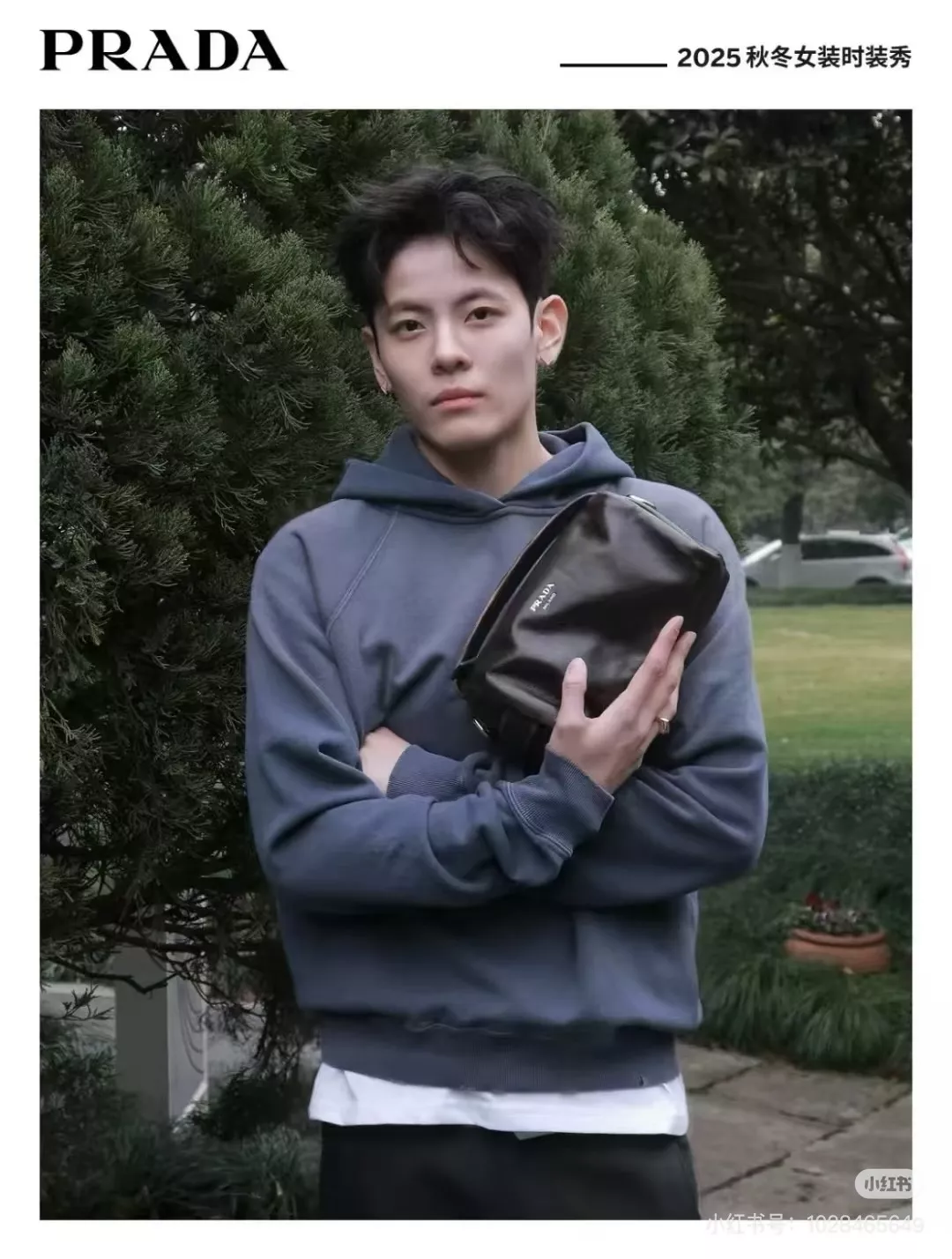 프라다 빈티지 무드 레더 보스턴 숄더백 상세 이미지 18