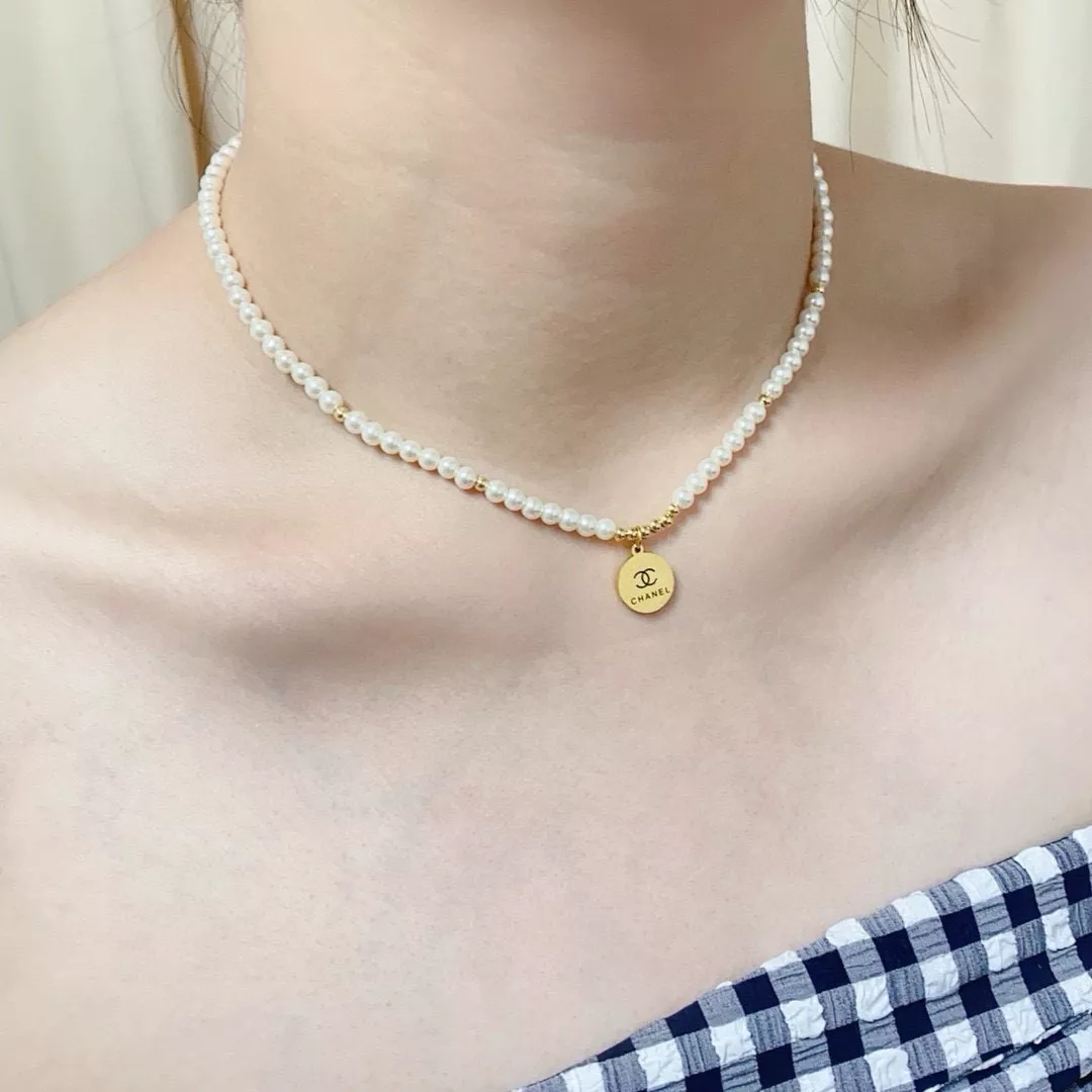 샤넬 더블씨 진주 원형 펜던트 네크리스 상세 이미지 3