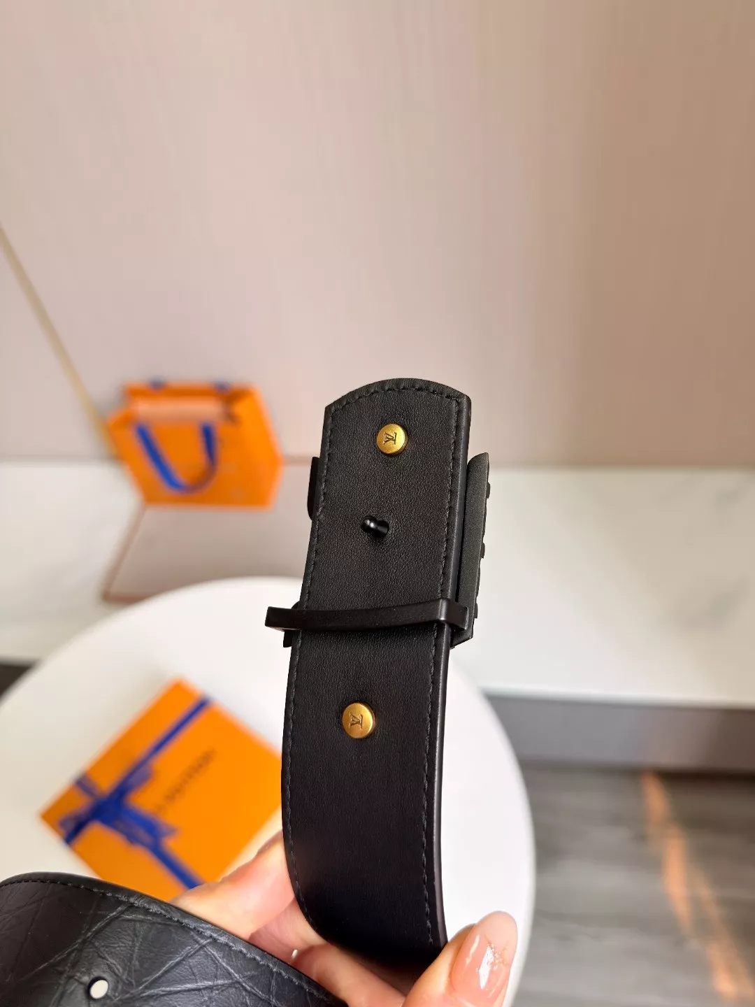 body_1f500624f3939bfc.webp
