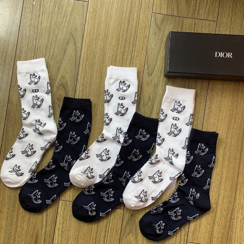 디올 통기성 메쉬 코튼 중목 양말