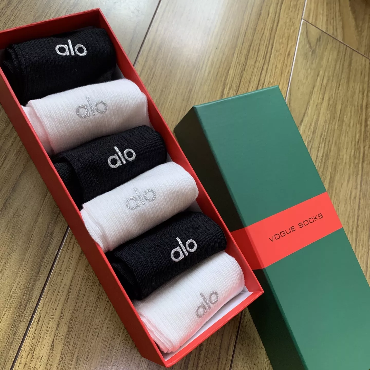 알로 실버 로고 코튼 중목 양말 상세 이미지 1