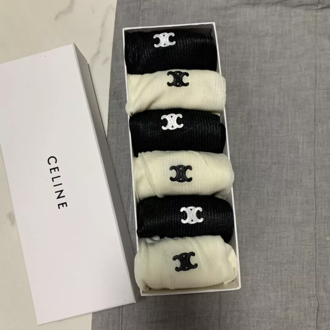 셀린느 블랙 화이트 코튼 중목 양말 상세 이미지 1