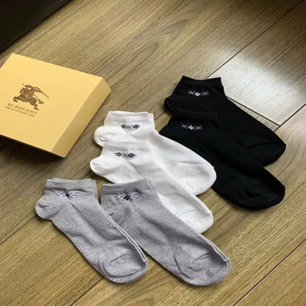 버버리 고급 마름모 패턴 코튼 숏삭스