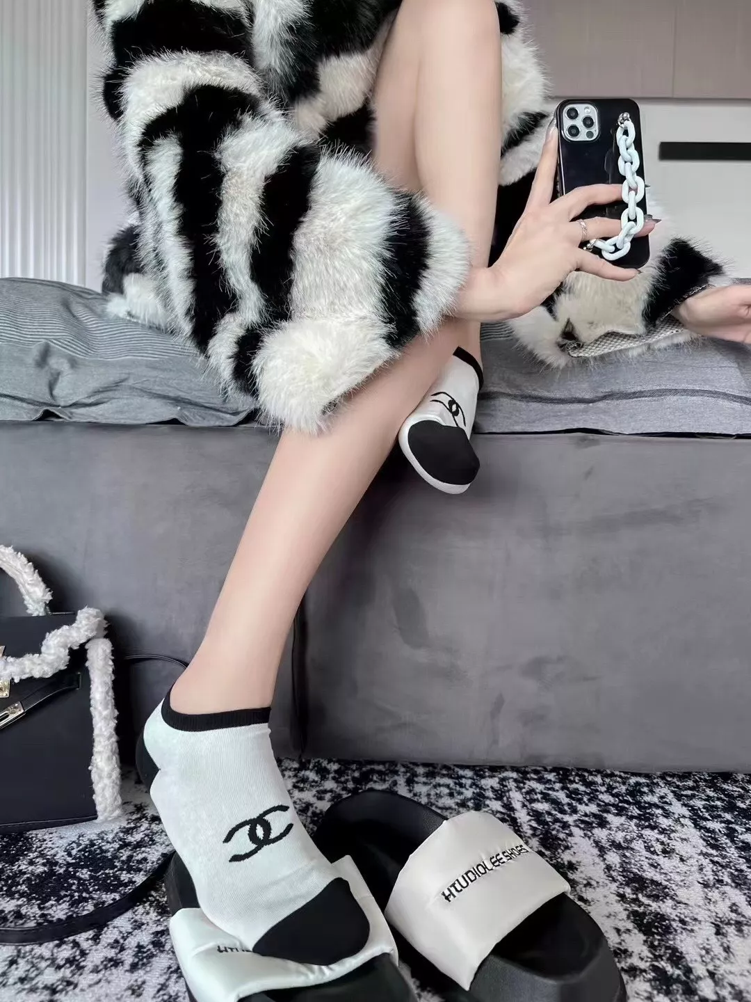 샤넬 블랙 화이트 배색 코튼 덧신 양말 상세 이미지 4