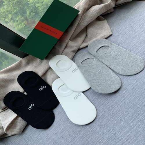 알로 실버 레터링 실리콘 미끄럼방지 덧신