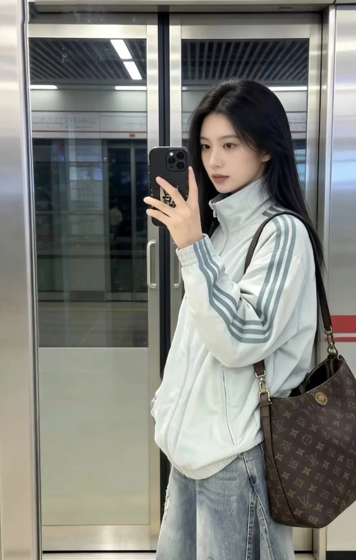 아디다스 쓰리스트라이프 스탠드넥 운동 재킷 상세 이미지 14