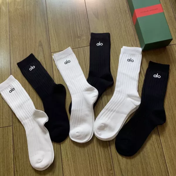 알로 로고 포인트 코튼 중목 양말