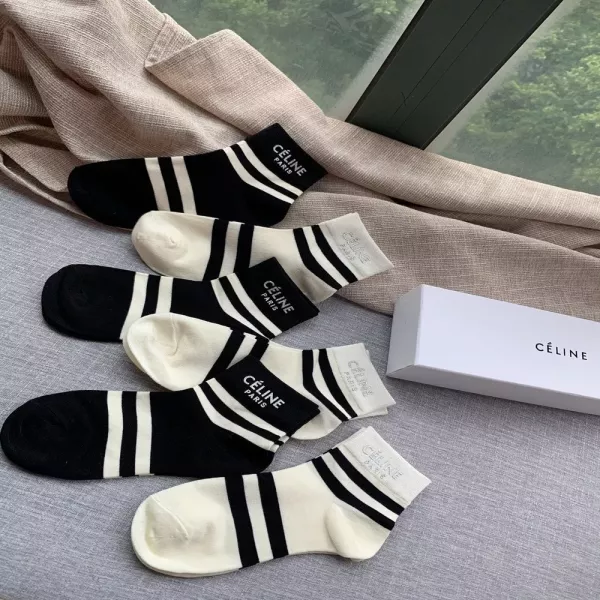 셀린느 스트라이프 로고 코튼 숏삭스