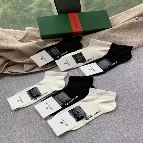룰루레몬 실크 혼합 메쉬 여성 숏삭스