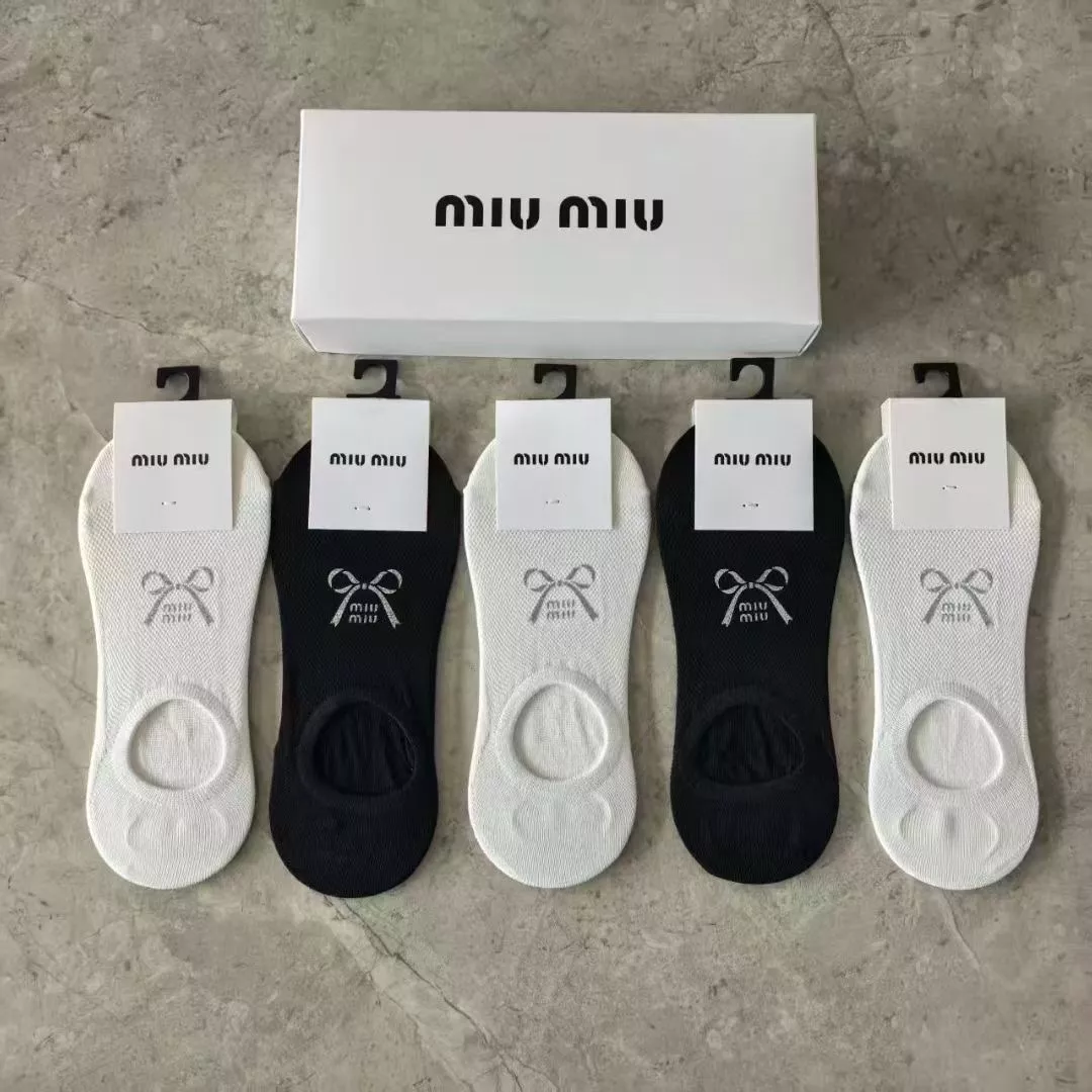 미우미우 리본 로고 포인트 덧신 양말 상세 이미지 4