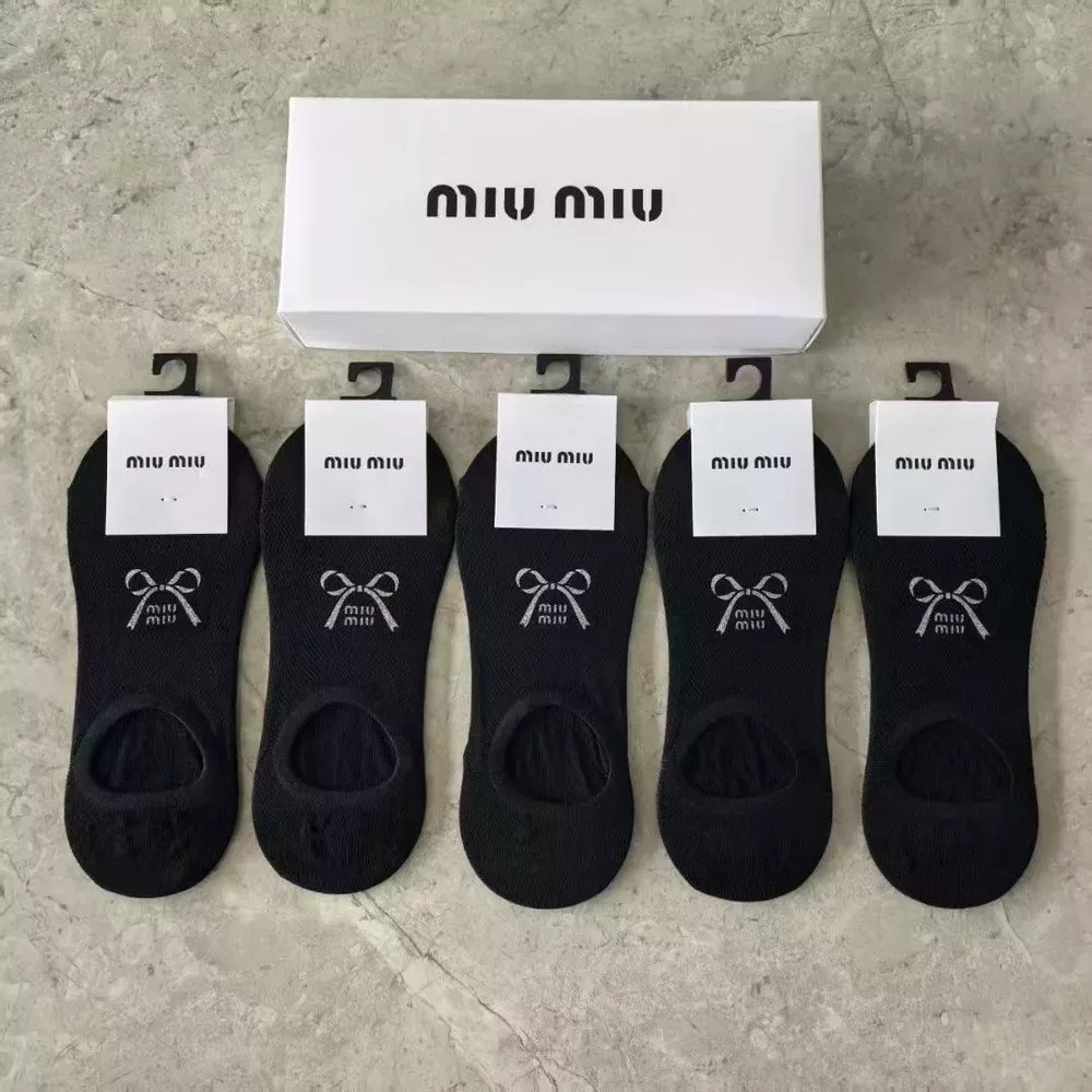 미우미우 리본 로고 포인트 덧신 양말