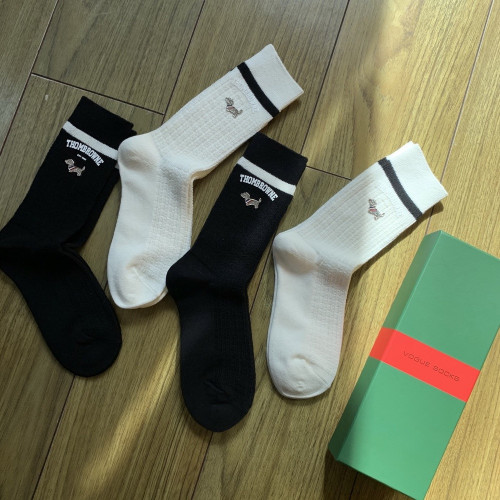 톰브라운 강아지 장식 코튼 중목 양말