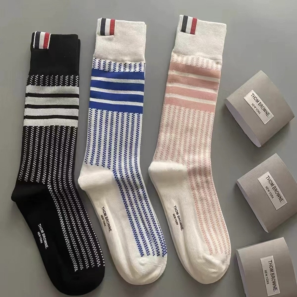 톰브라운 클래식 비대칭 중목 코튼 양말
