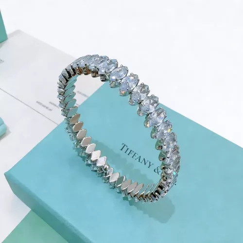 티파니앤코 마퀴즈 스톤 기념 팔찌