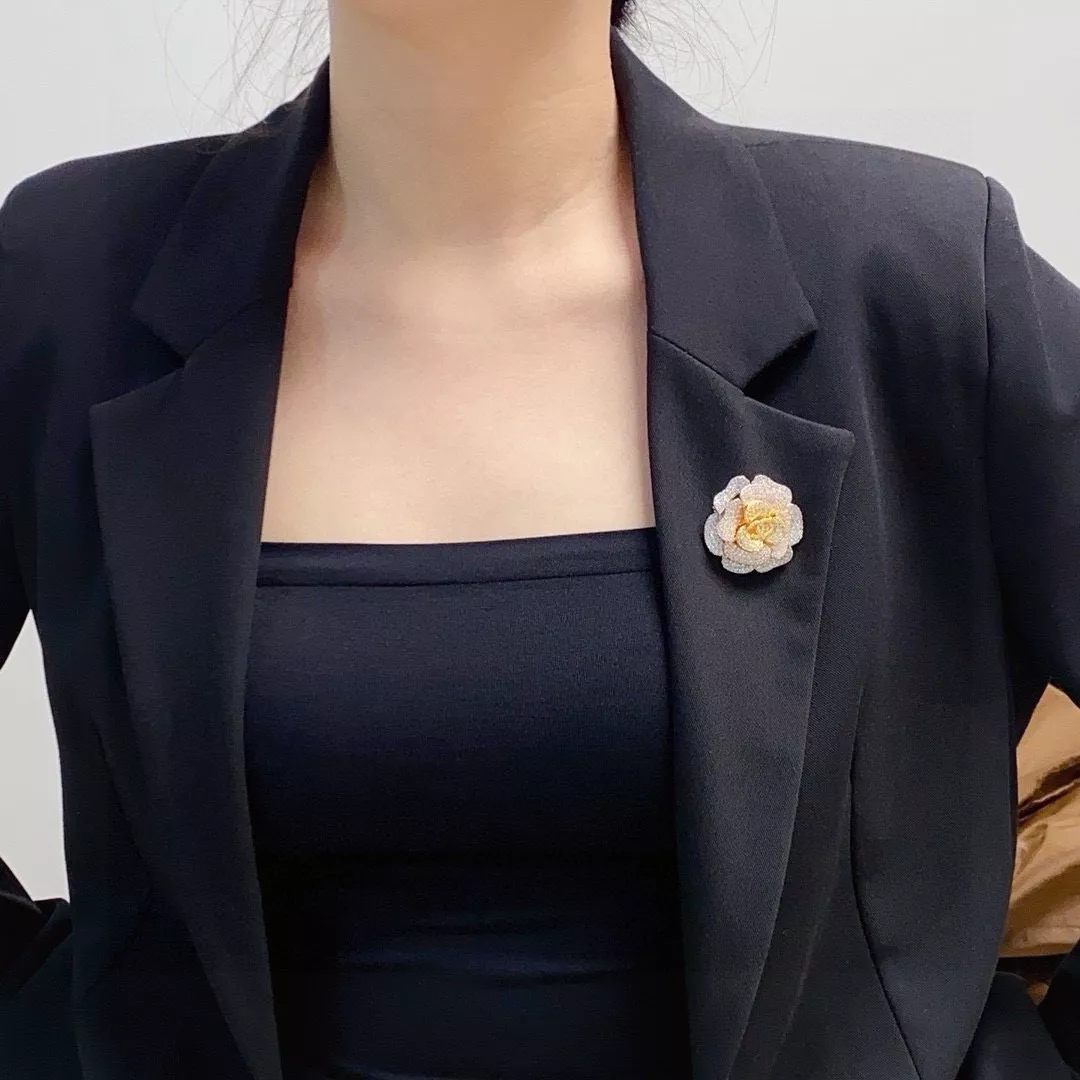 샤넬 컬러 까멜리아 브로치 상세 이미지 2