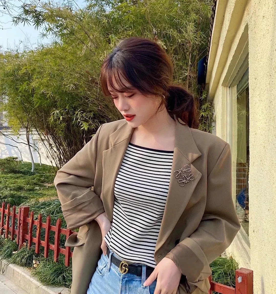 로에베 실버 라인 로고 브로치 상세 이미지 9