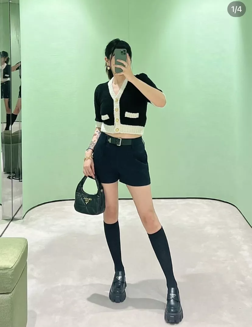 프라다 미니 호보 언더암 백 상세 이미지 13
