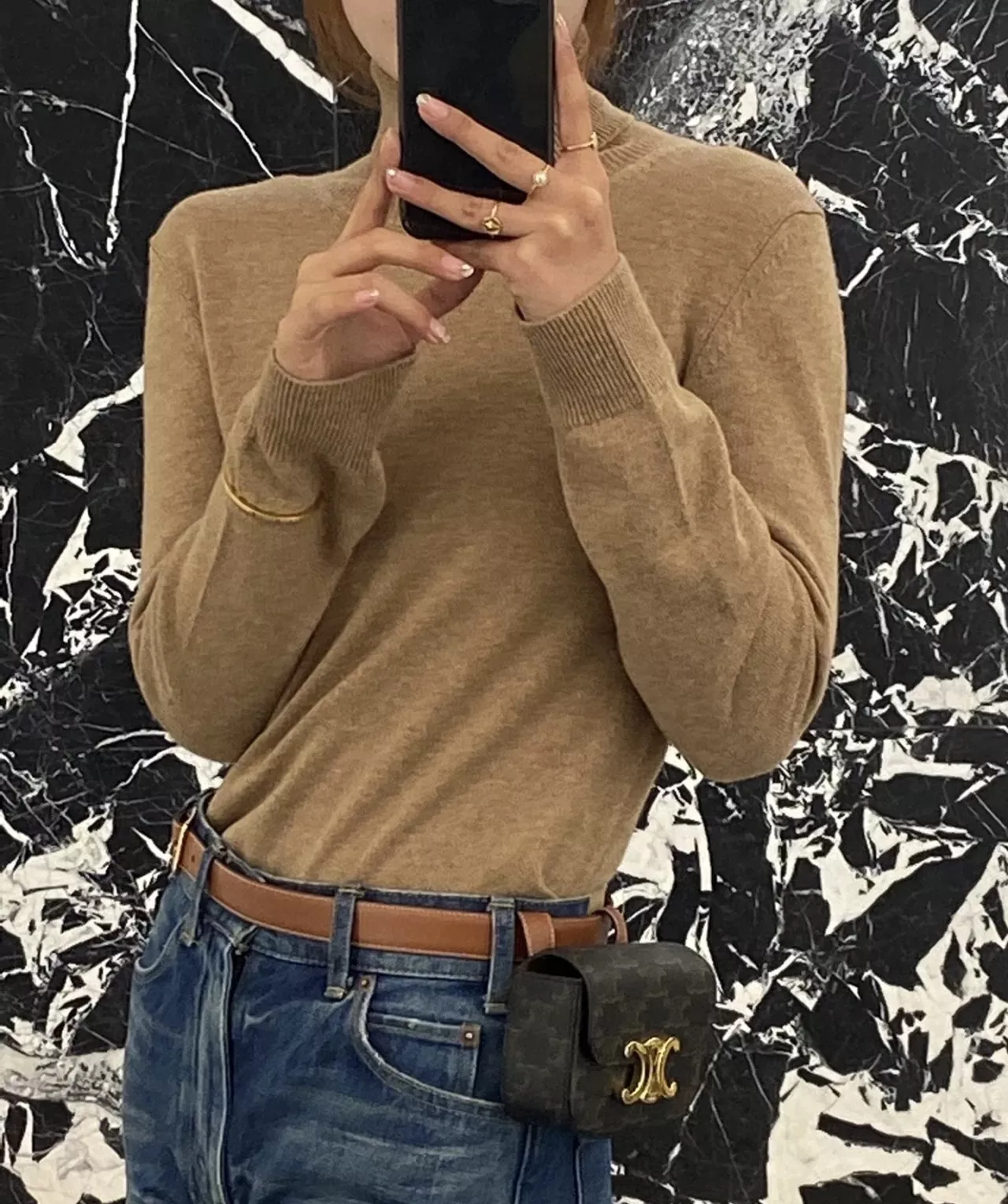셀린느 미니 벨트백 상세 이미지 26