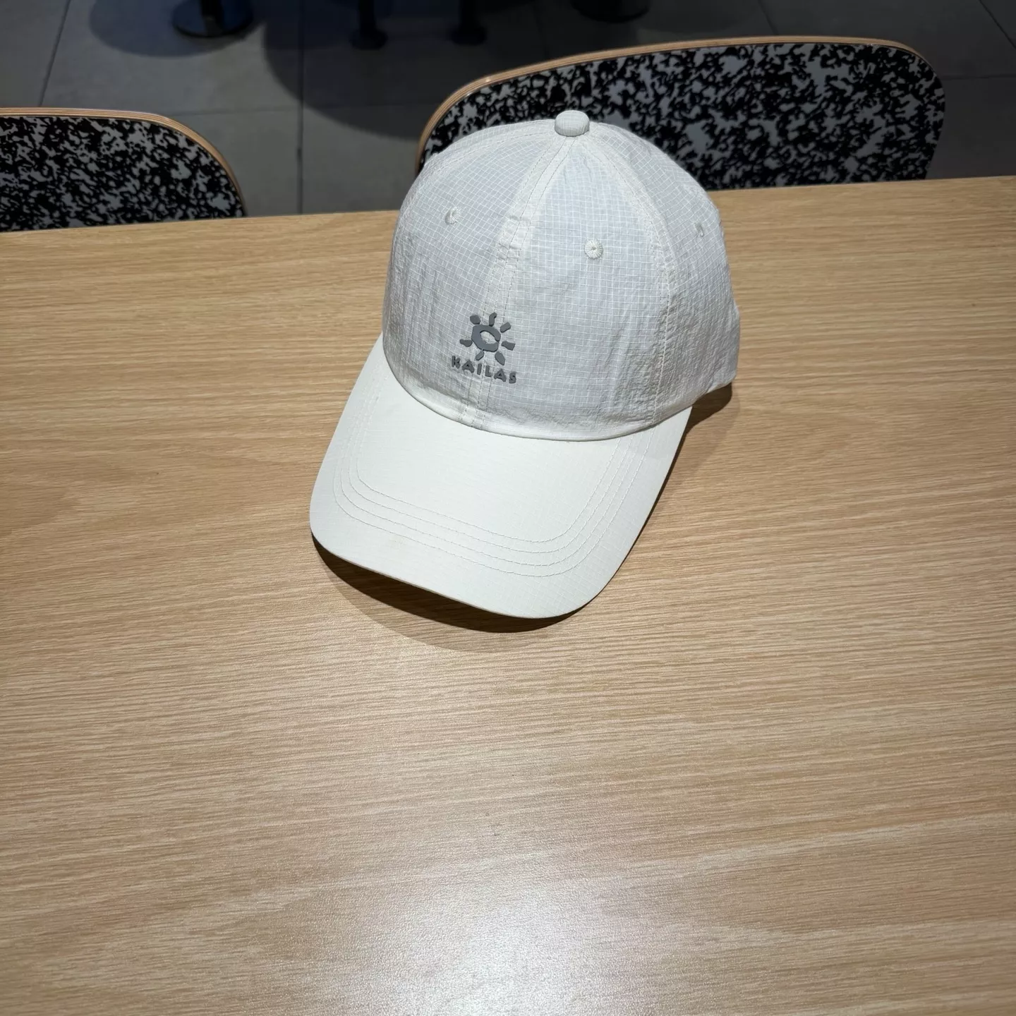 카일라스 메쉬 속건 야광 로고 캡 상세 이미지 6