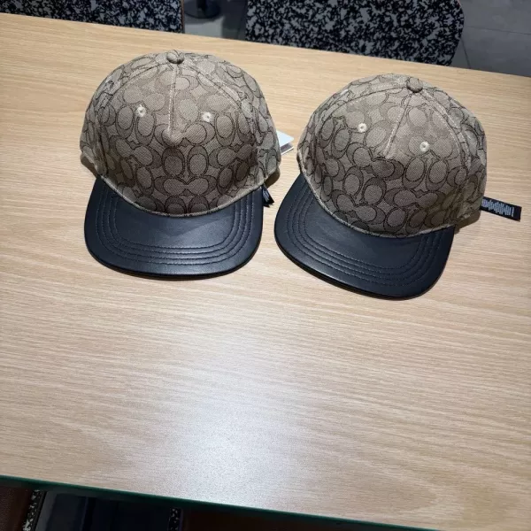 코치 자카드 배색 챙 캡