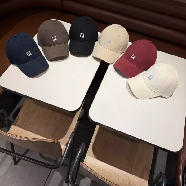 휠라 로고 자수 볼캡