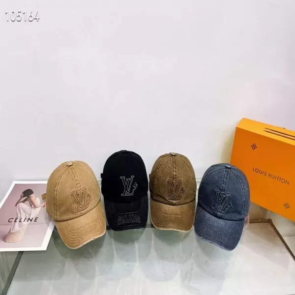 루이비통 클래식 엠보 로고 캡