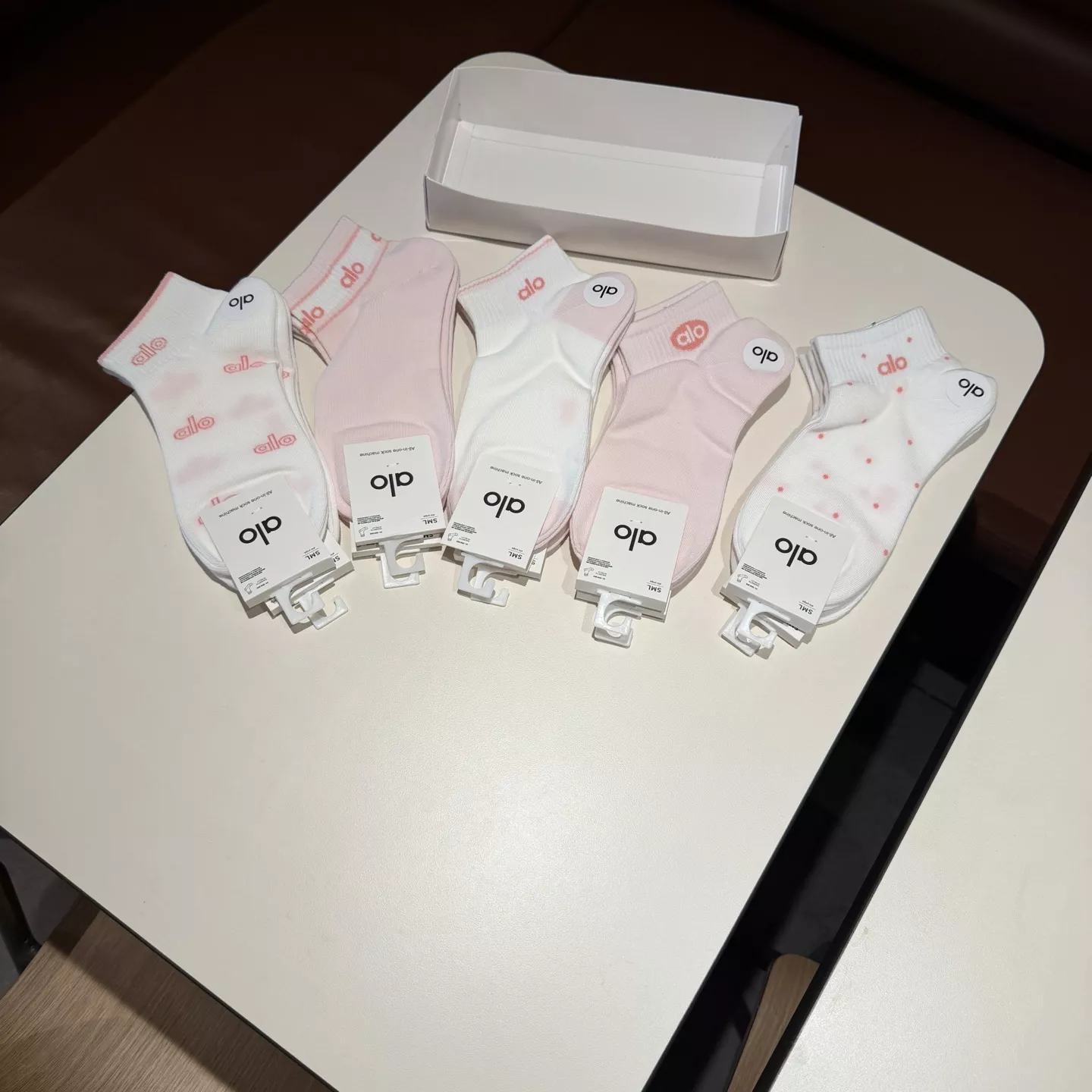 알로 여성 로고 포인트 숏삭스 세트 상세 이미지 1