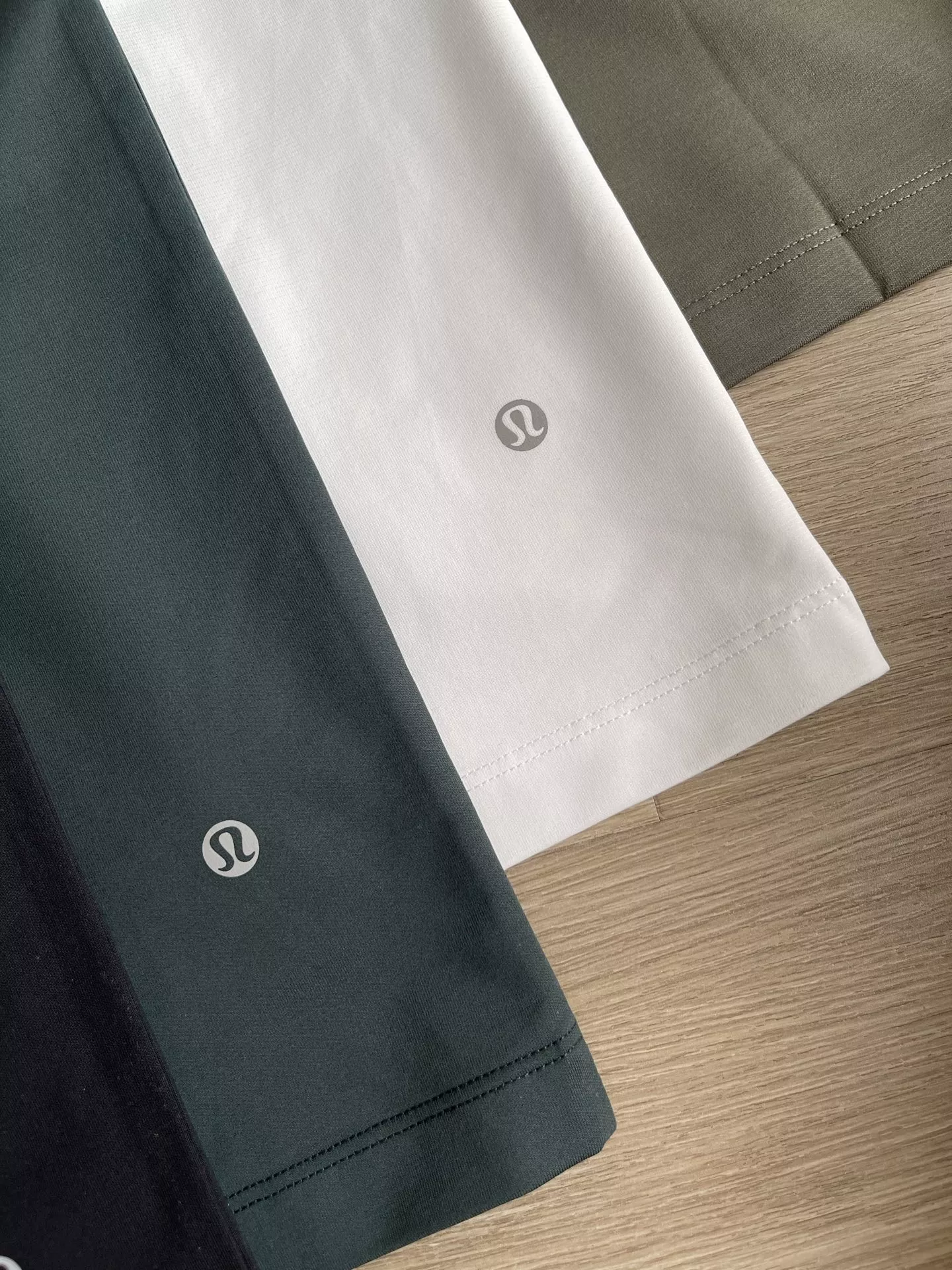 룰루레몬 루즈핏 커플 프린트 반팔 티셔츠 상세 이미지 10