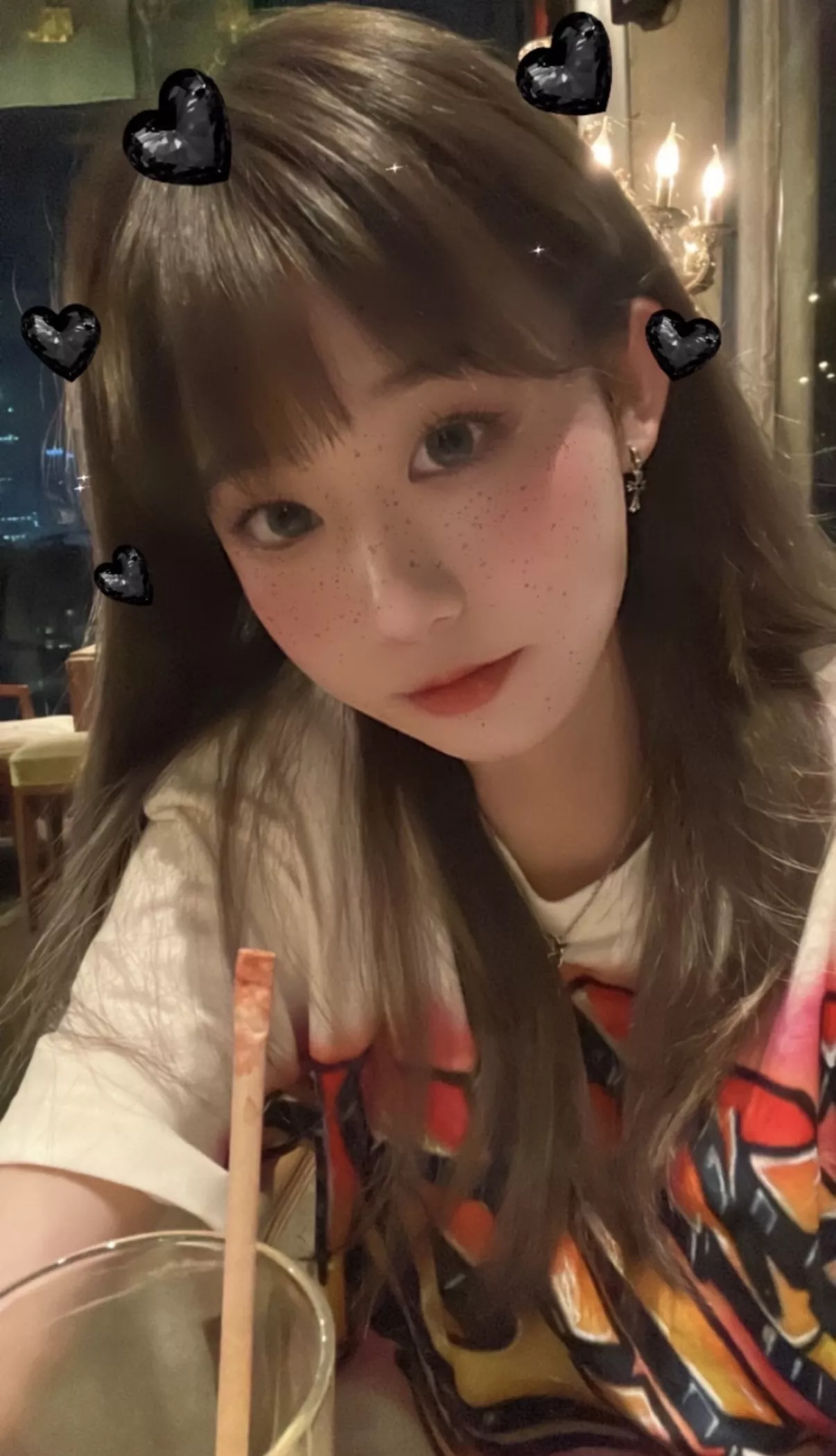 루이비통 화염 그래피티 로고 프린트 반팔 티셔츠 상세 이미지 19