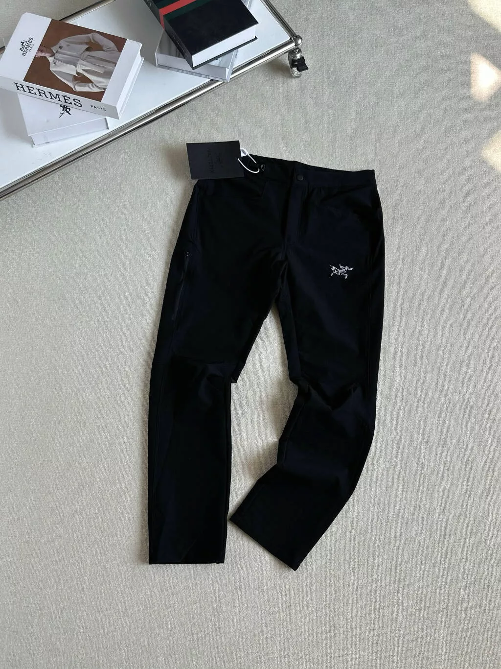 아크테릭스 아웃도어 자수 로고 스트레이트 팬츠 상세 이미지 3