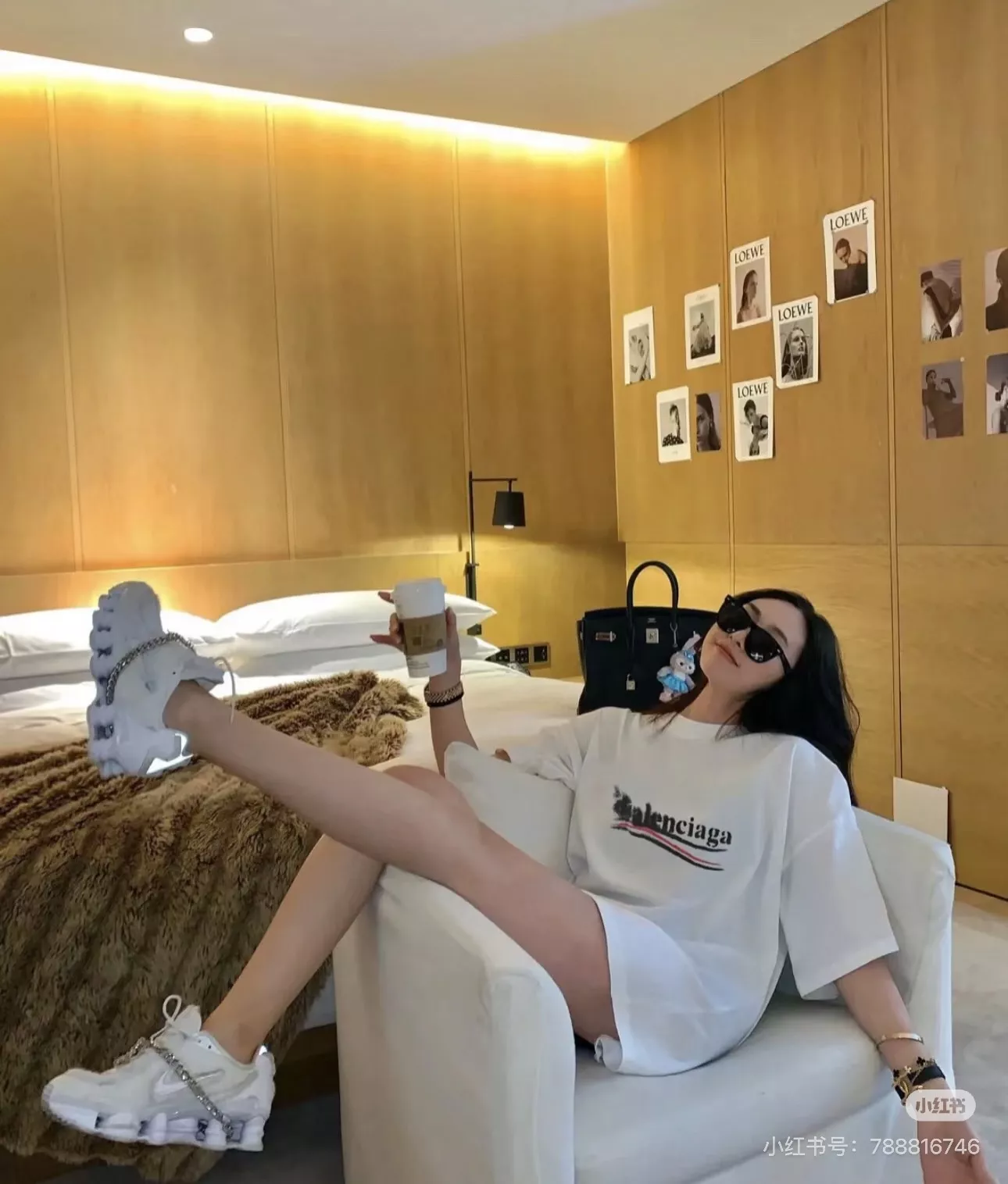 발렌시아가 블러 스프레이 콜라 프린트 반팔 티셔츠 상세 이미지 20